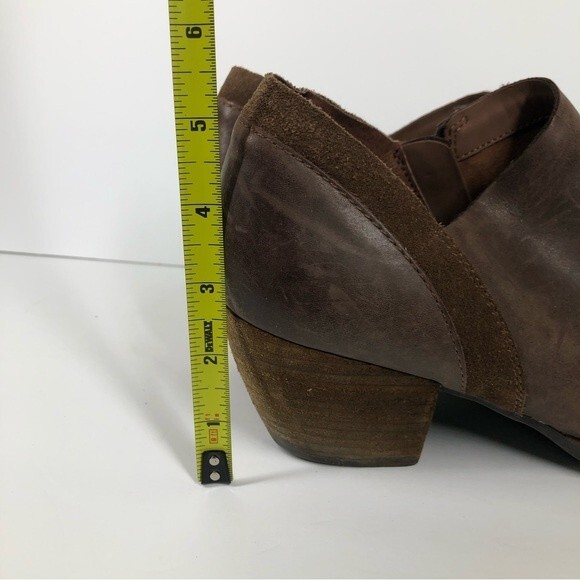 Korks by Kork-Ease Raynor Leather Ankle Booties Brown Zippers 10 Q43106 - Picture 10 of 10